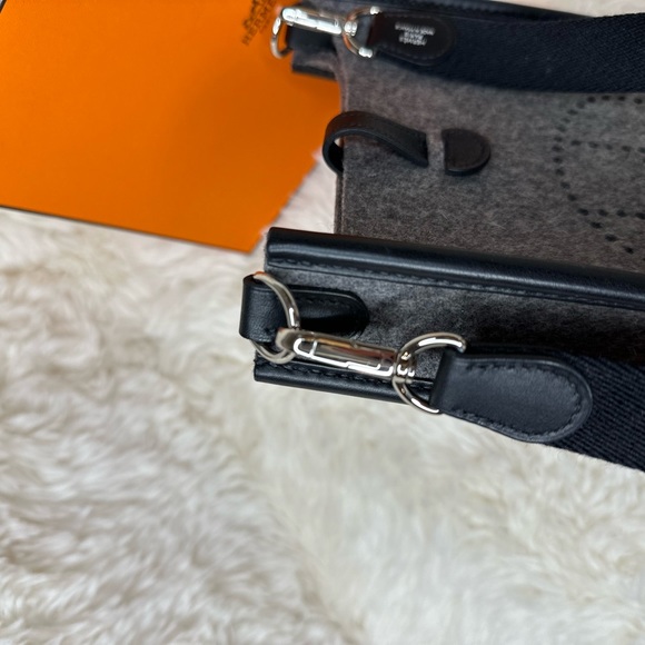 Hermes Evelyne Gen III Felt TPM Gray with Black Lining - Picture 13 of 14